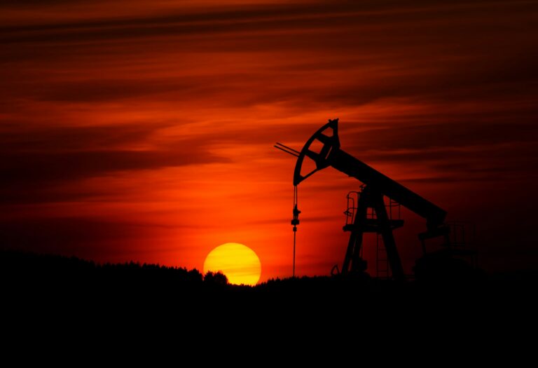 White House today March 2025—GLHR Investing Daily