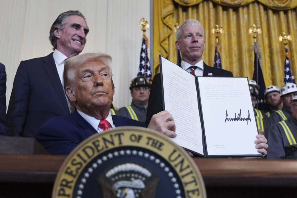 Stock market chart reflecting Trump’s 2025 tariffs